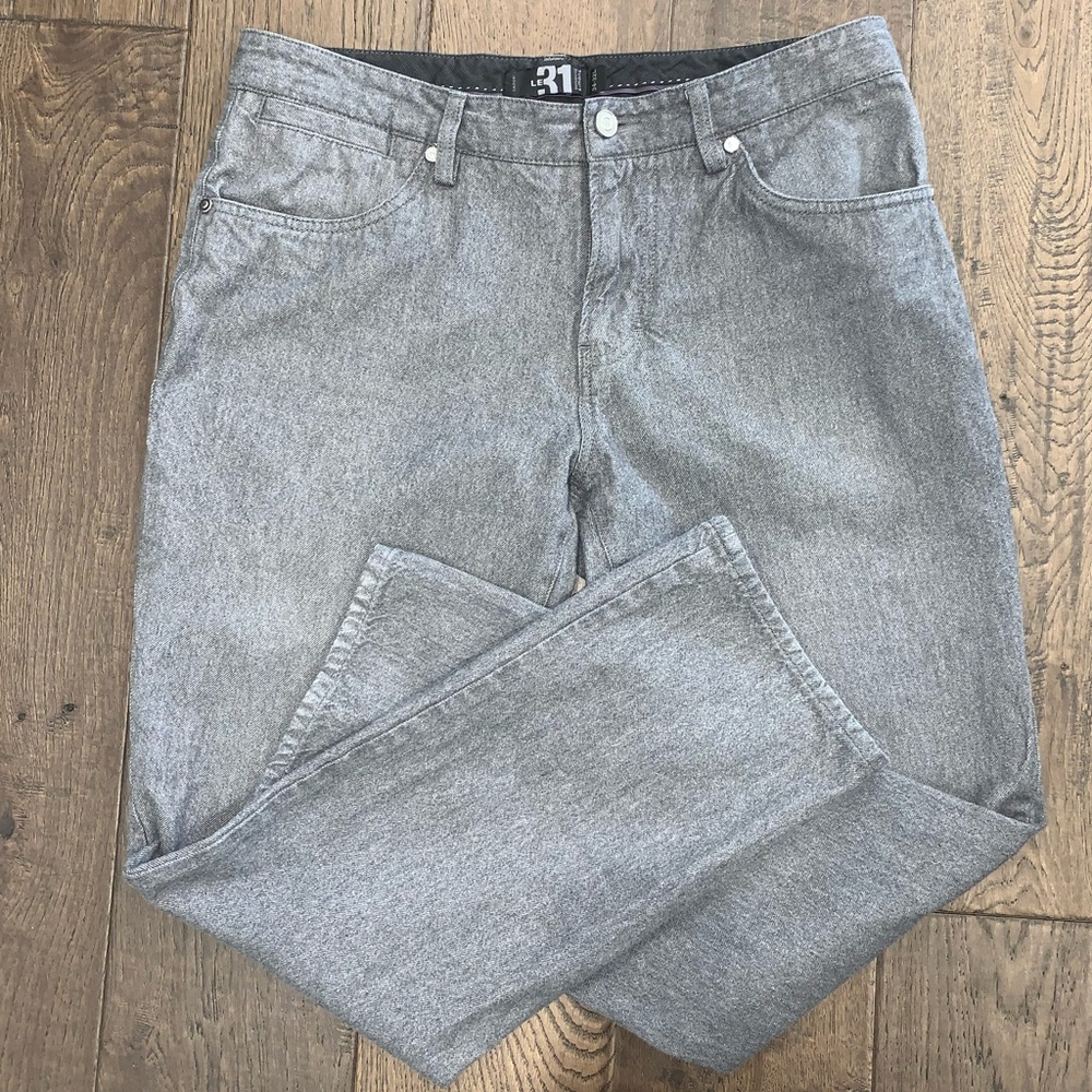 Le 31 Grey Jeans